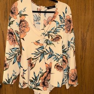 Akira Women's Cream Floral V-Neck Romper